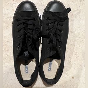 Black Converse All Star Men Size 4.5 Women 6.5